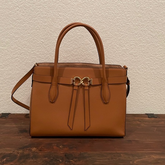 Large Kate Spade Satchel - Picture 2 of 8